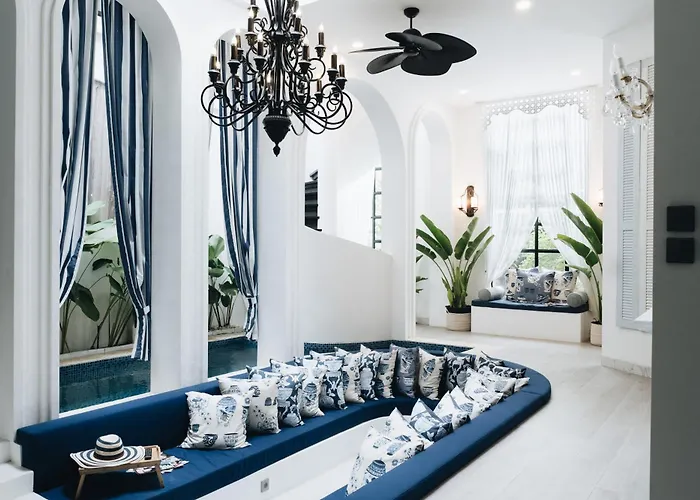 Villa Muzo, By Orivista Seminyak (Bali)